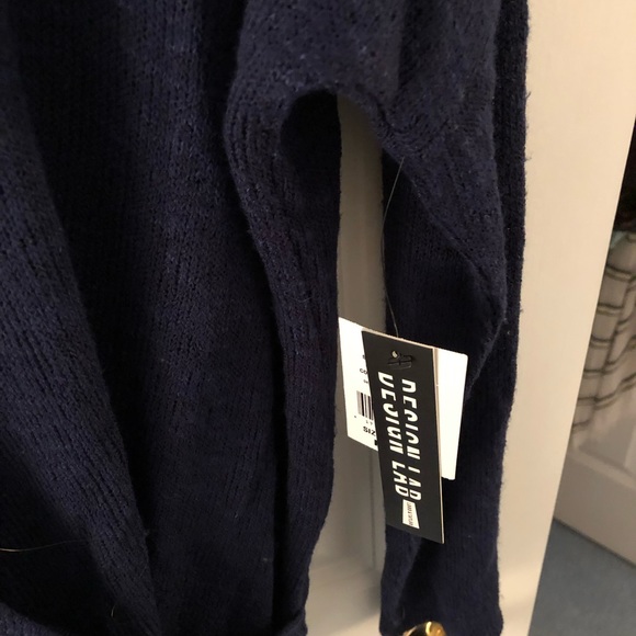 Criss cross front top. Great for a night out! - Picture 3 of 3